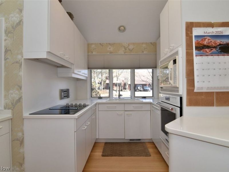 25844 Fairmount Boulevard , Beachwood, OH 44122 Photo 7