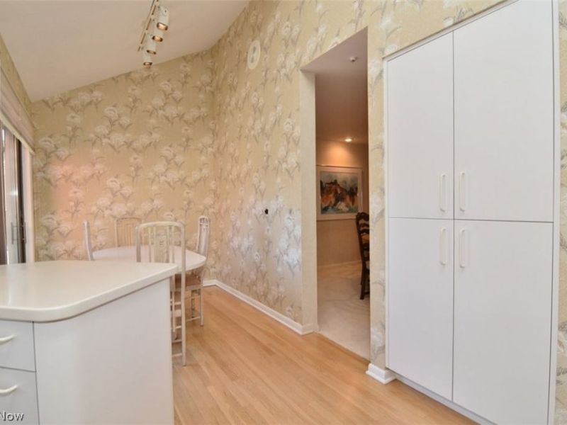 25844 Fairmount Boulevard , Beachwood, OH 44122 Photo 9