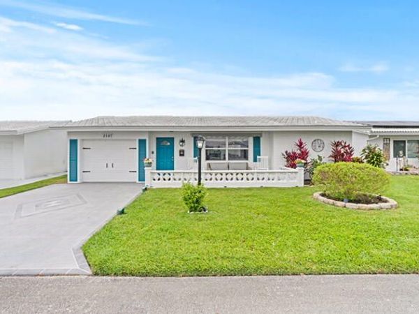 2387 SW 13th Terrace, Boynton Beach, FL 33426
