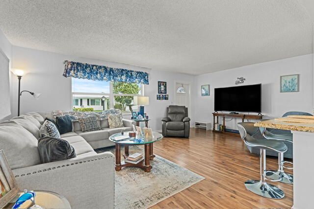 2387 SW 13th Terrace, Boynton Beach, FL 33426 Photo