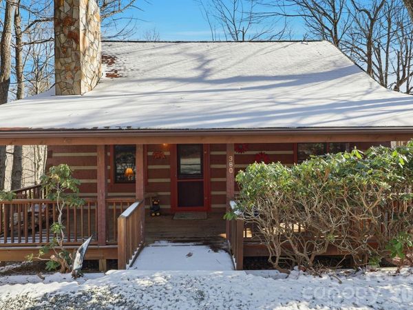 380 Devils Lake Drive , Seven Devils, NC 28604