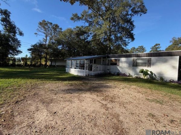 7726 Impson St, Denham Springs, LA 70706