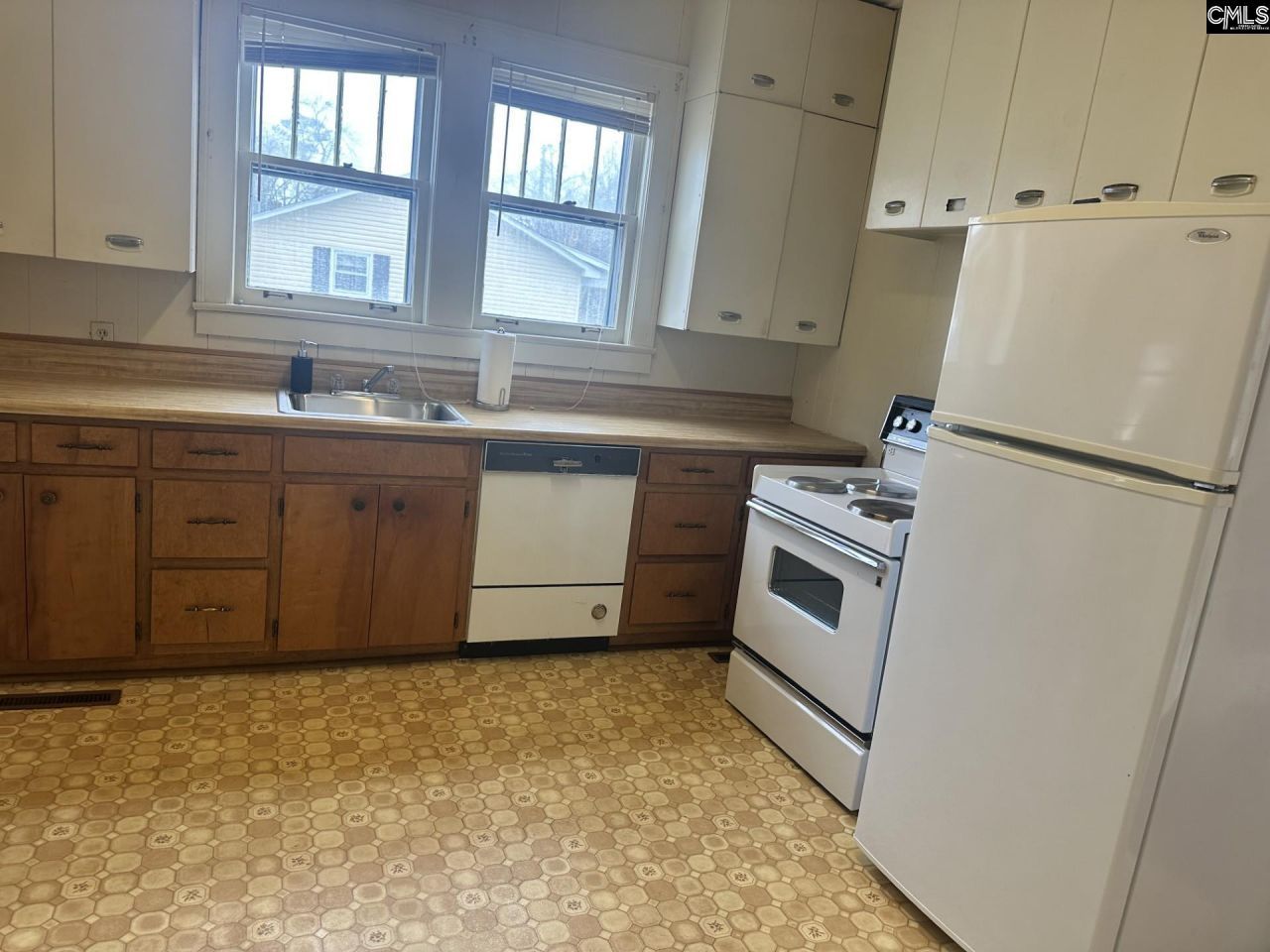 2014 Johnstone Street  Photo 7