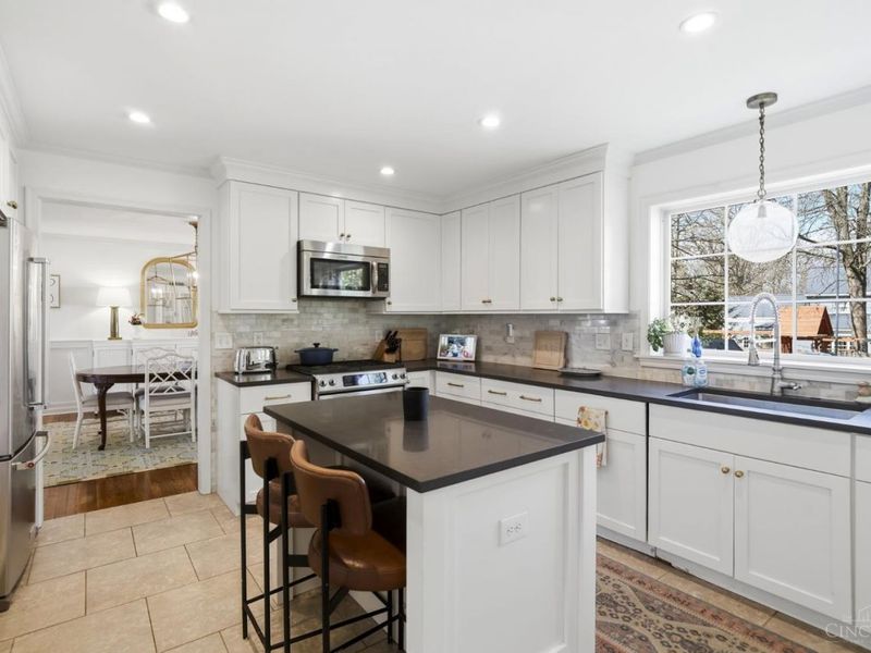 6710 Miami Bluff Drive, Mariemont, OH 45227 Photo 15