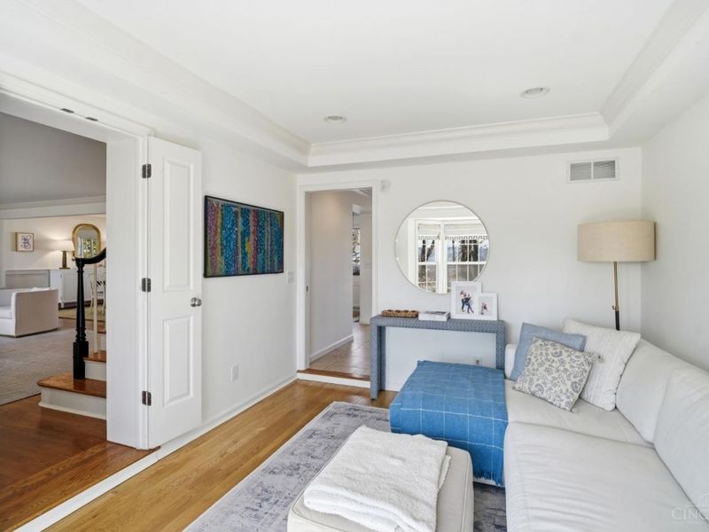 6710 Miami Bluff Drive, Mariemont, OH 45227 Photo 22