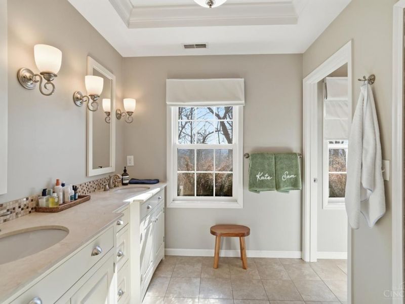 6710 Miami Bluff Drive, Mariemont, OH 45227 Photo 29