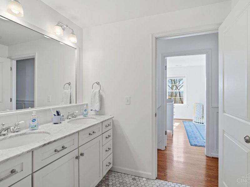 6710 Miami Bluff Drive, Mariemont, OH 45227 Photo 36