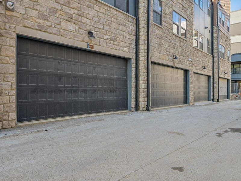 2256 Quarry Trails Drive , Columbus, OH 43228 Photo 16