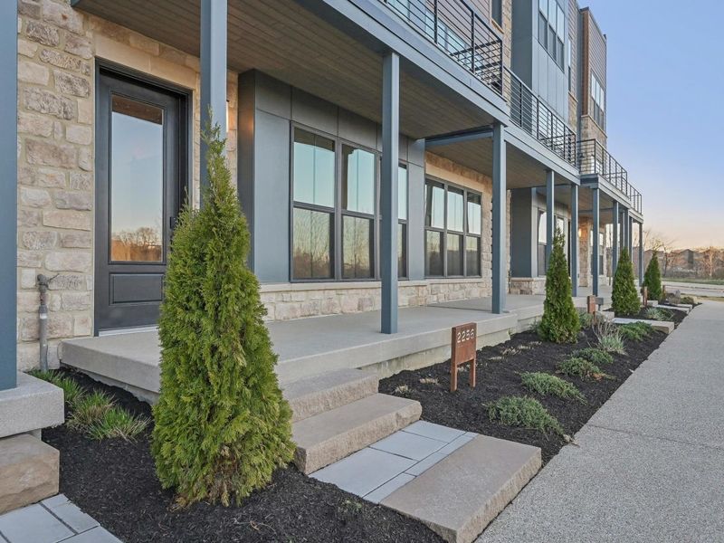 2256 Quarry Trails Drive , Columbus, OH 43228 Photo 5