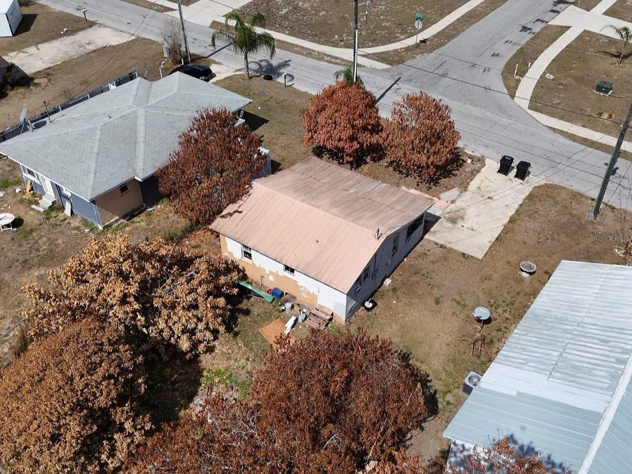 323 W 9th Street , Frostproof, FL 33843 Photo