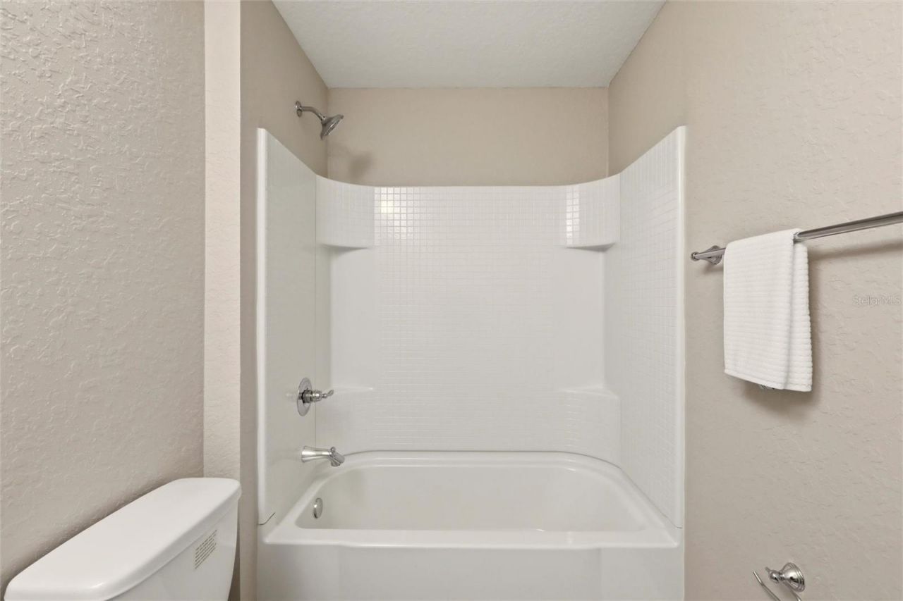 6823 Dickinson Drive, Sebring, FL 33872 Photo