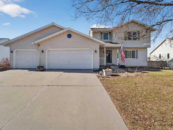 137 Lynne Trail, Oregon, WI 53575