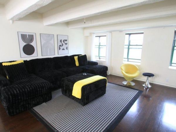 270 E Highland AVENUE, Unit 516, Milwaukee, WI 53202