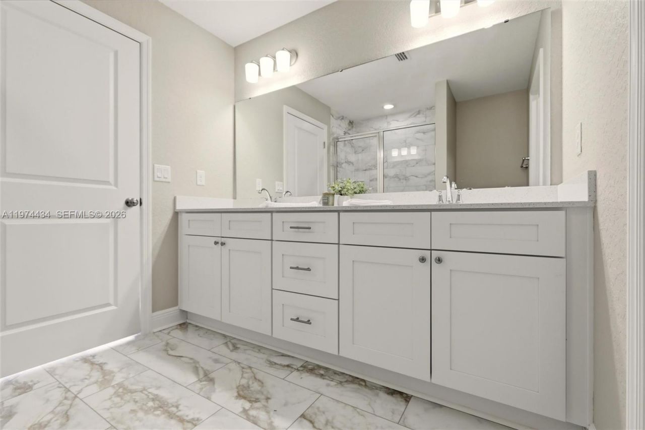 6823 Dickinson Drive, Sebring, FL 33872 Photo