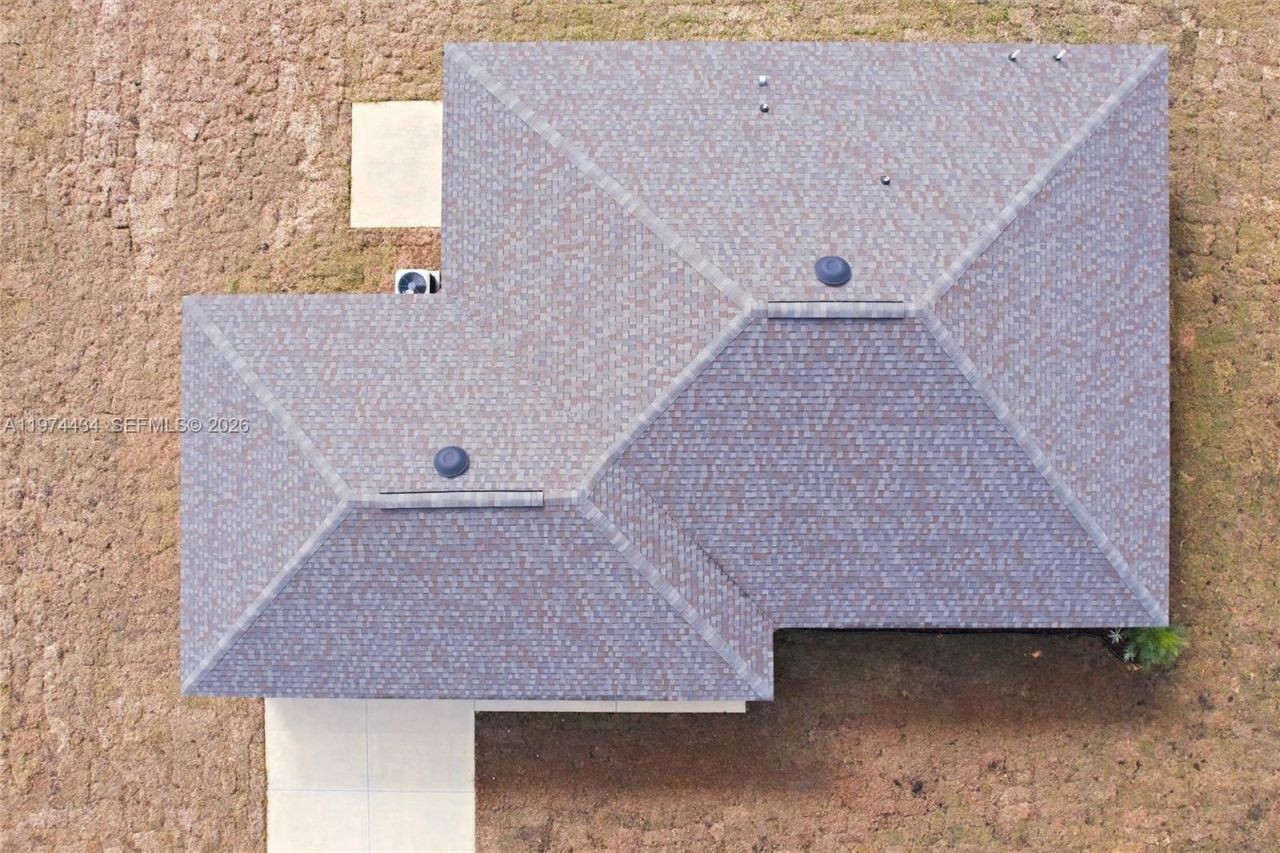 6823 Dickinson Drive, Sebring, FL 33872 Photo