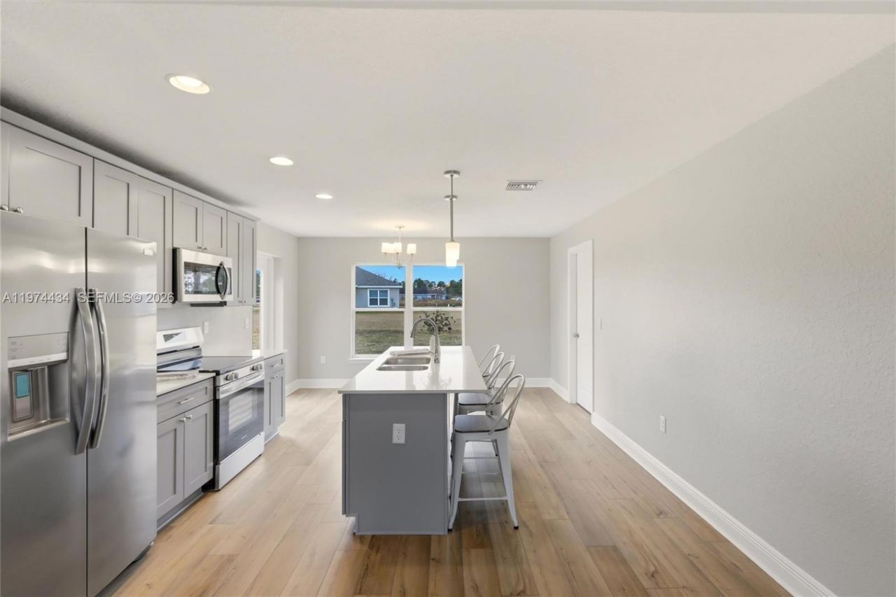 6823 Dickinson Drive, Sebring, FL 33872 Photo