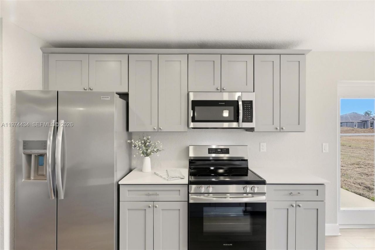 6823 Dickinson Drive, Sebring, FL 33872 Photo