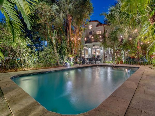 1720 Espanola Dr, Miami, FL 33133