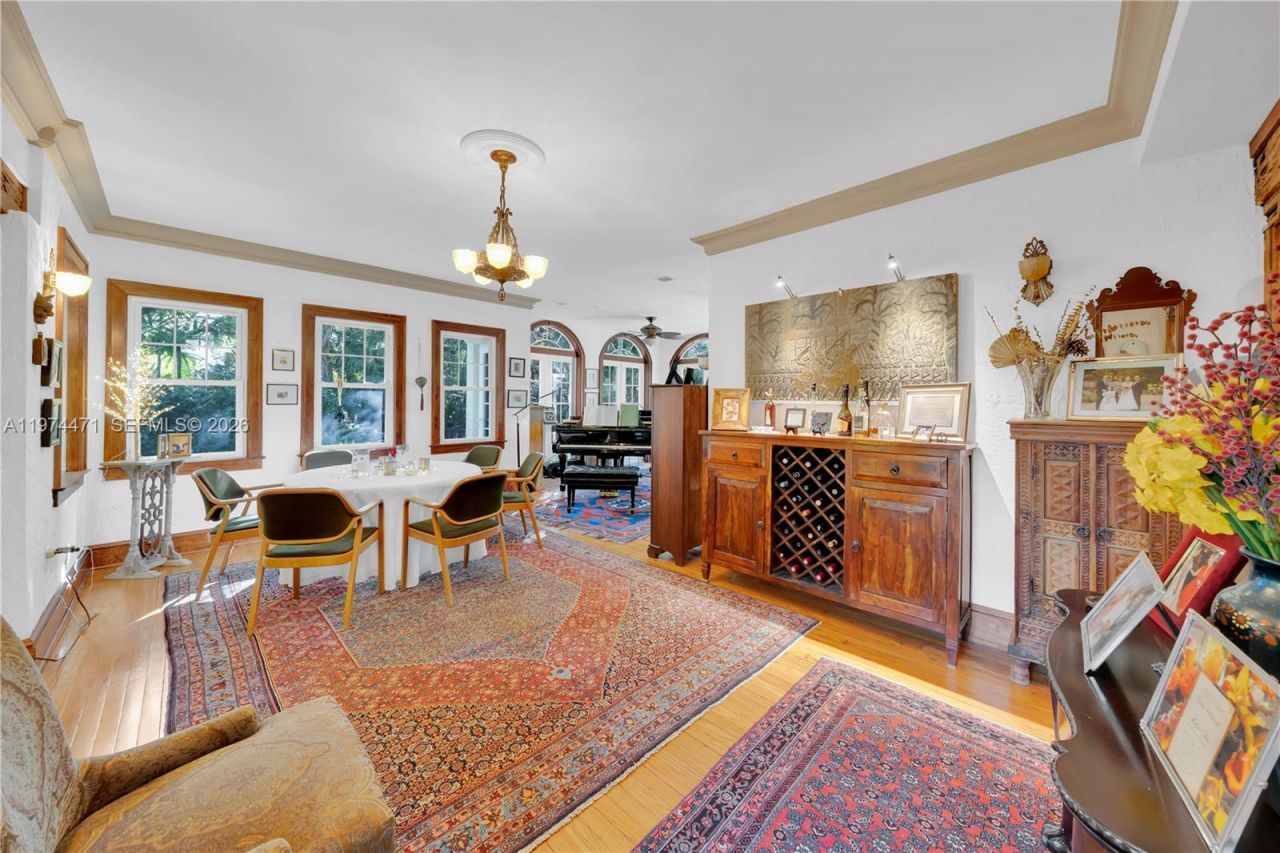 1720 Espanola Dr, Miami, FL 33133 Photo