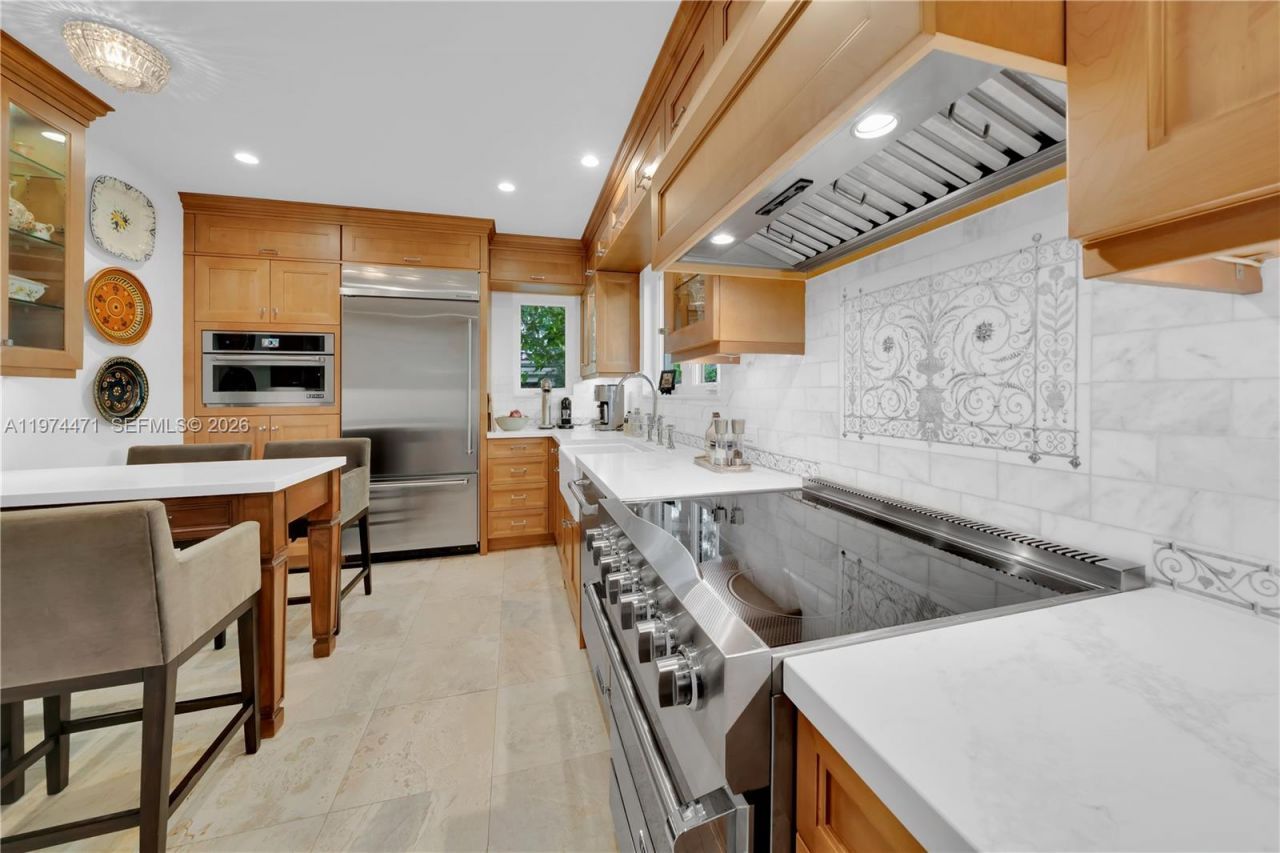 1720 Espanola Dr, Miami, FL 33133 Photo