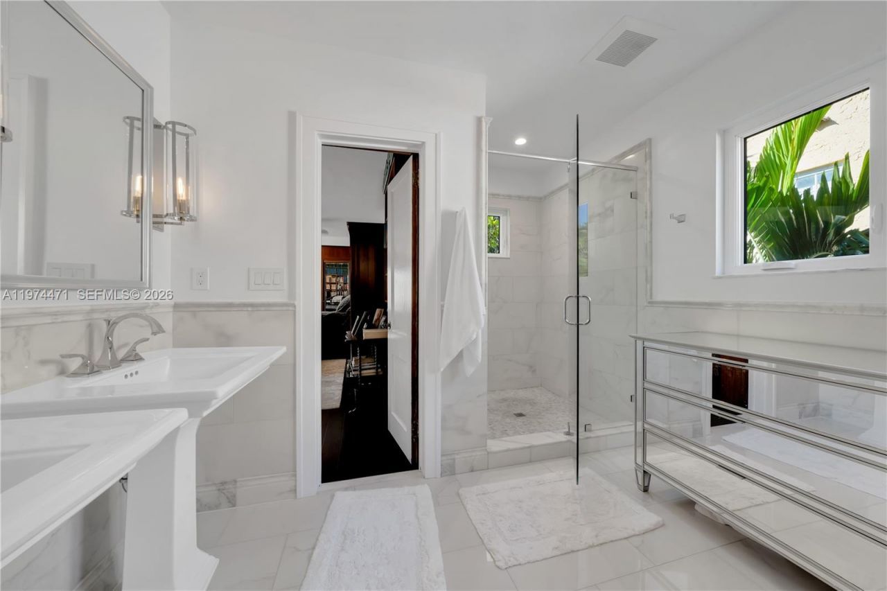 1720 Espanola Dr, Miami, FL 33133 Photo