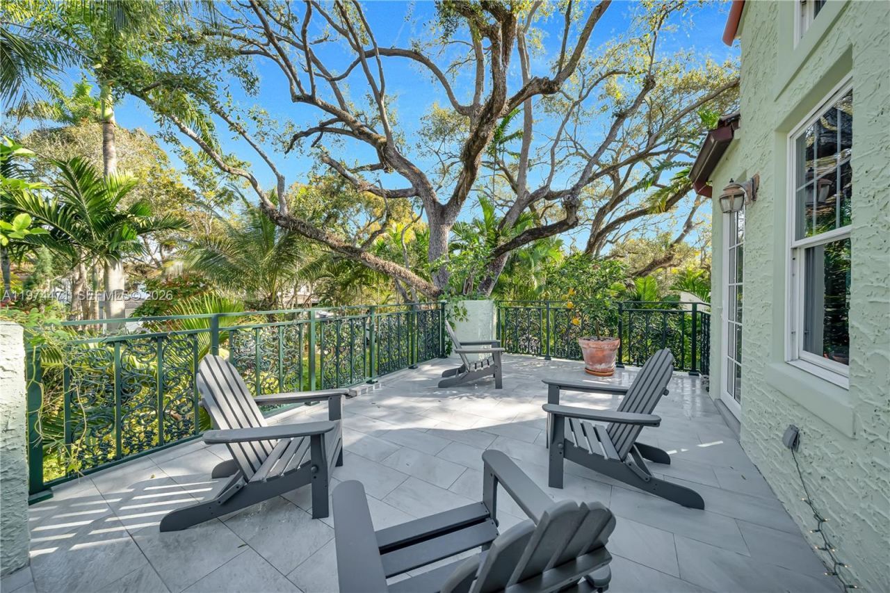 1720 Espanola Dr, Miami, FL 33133 Photo