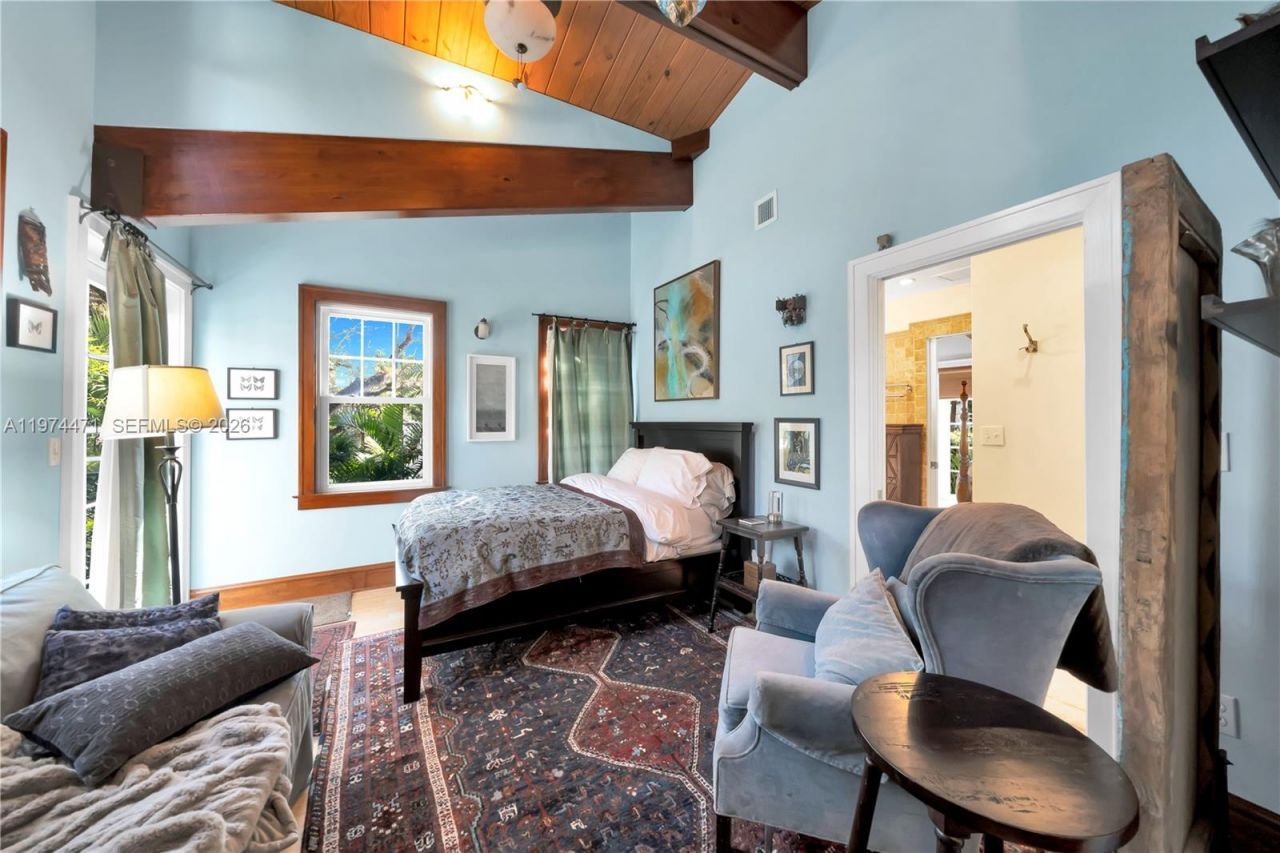 1720 Espanola Dr, Miami, FL 33133 Photo