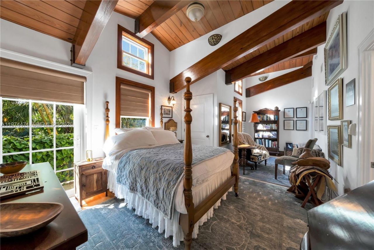 1720 Espanola Dr, Miami, FL 33133 Photo