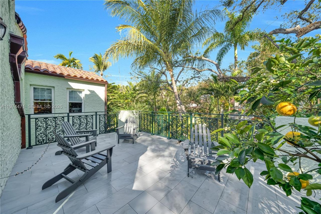 1720 Espanola Dr, Miami, FL 33133 Photo