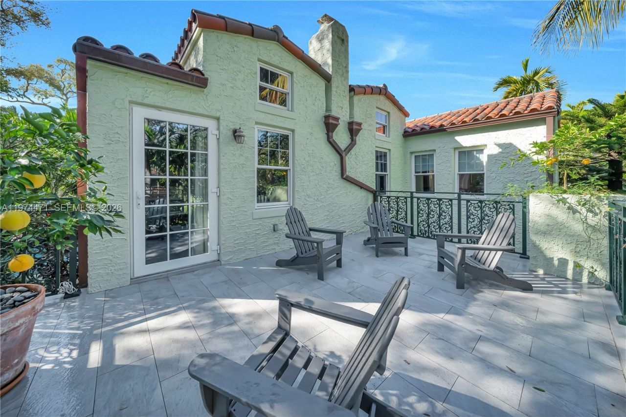 1720 Espanola Dr, Miami, FL 33133 Photo