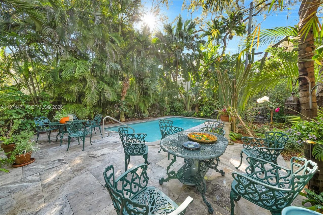 1720 Espanola Dr, Miami, FL 33133 Photo