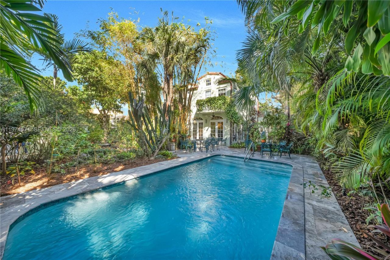 1720 Espanola Dr, Miami, FL 33133 Photo