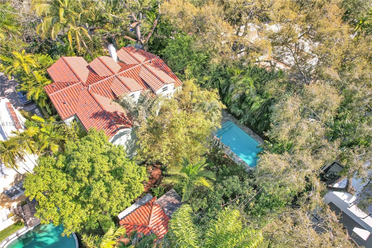 1720 Espanola Dr, Miami, FL 33133 Photo