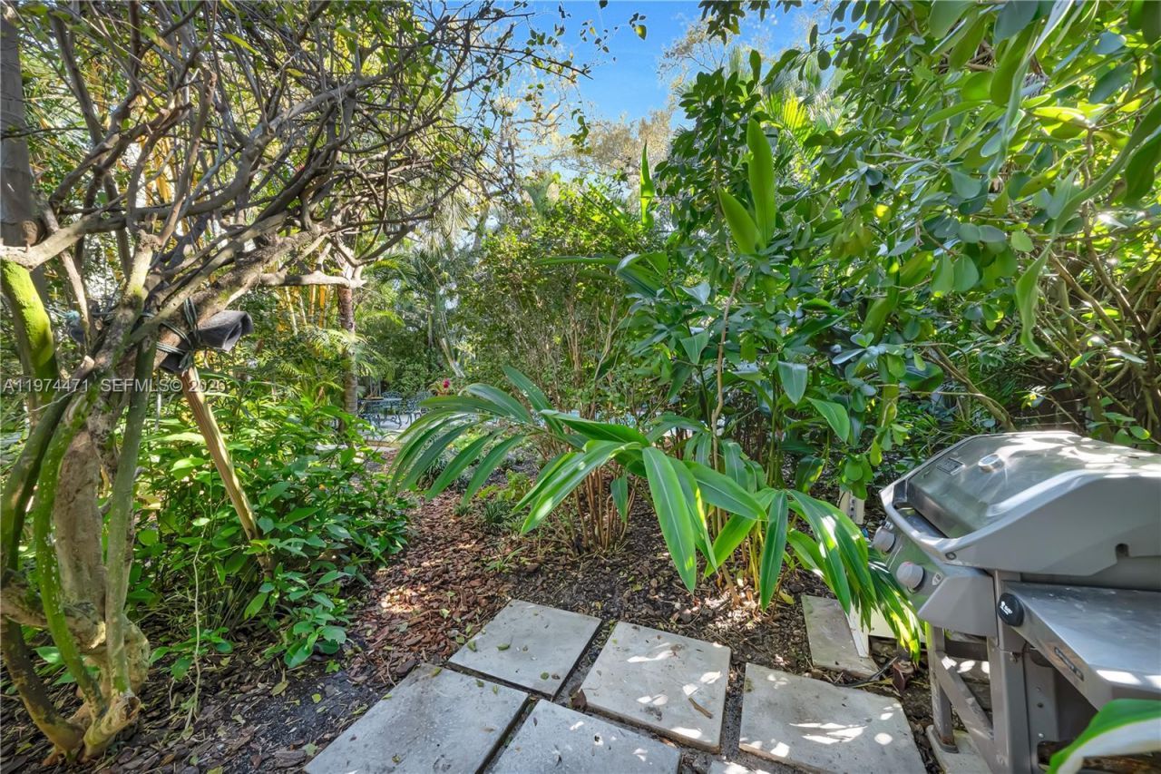 1720 Espanola Dr, Miami, FL 33133 Photo