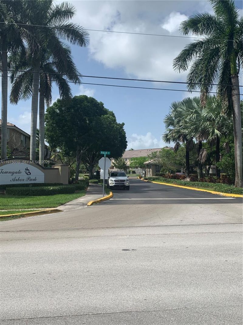 2211 SE 23rd Rd, Unit 2211, Homestead, FL 33035 Photo