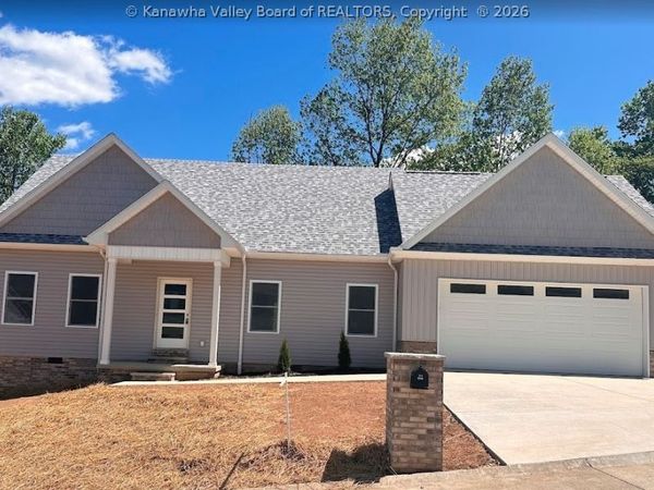 255 Castleknock Road, Winfield, WV 25213