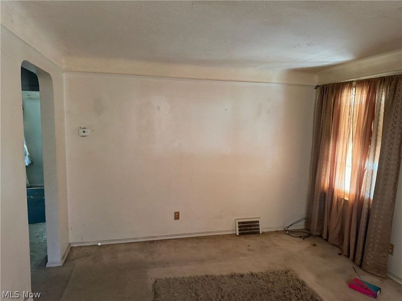 17105 Lotus Drive , Cleveland, OH 44128 Photo 9