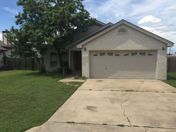104 Orgain ST, Hutto, TX 78634