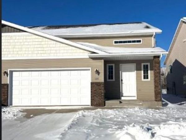 1326 12th Street W, West Fargo, ND 58078