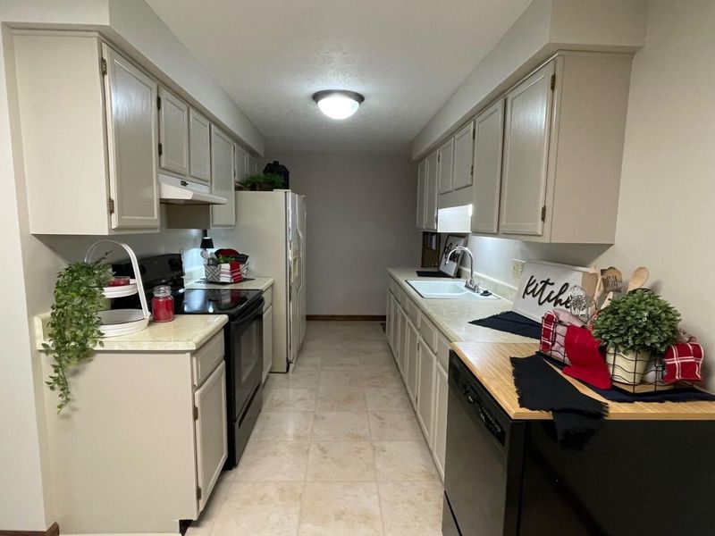 1921 Elaina Drive, Springfield, OH 45503 Photo 30