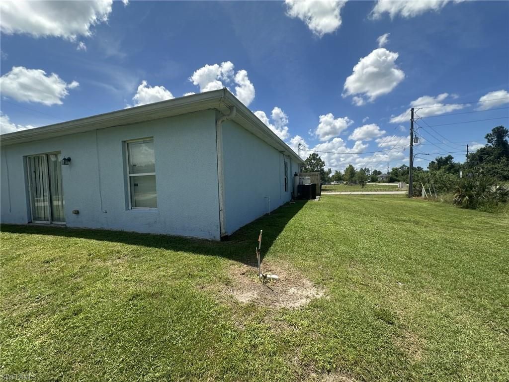 4402 Douglas Ln , Lehigh Acres, FL 33973 Photo