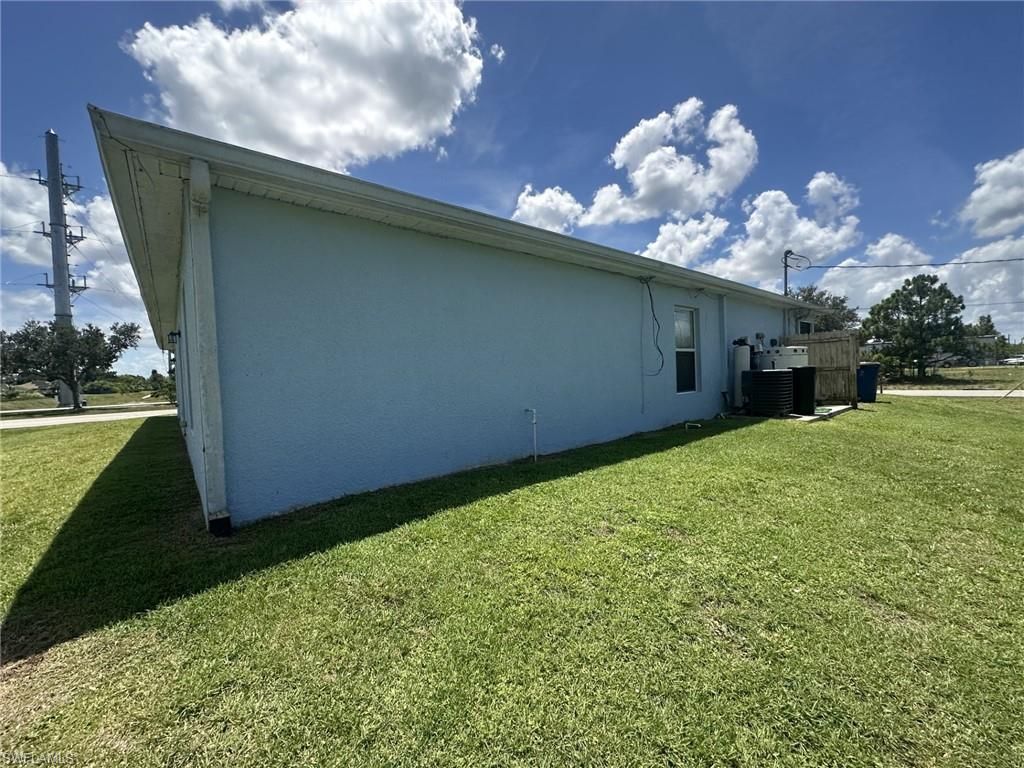 4402 Douglas Ln , Lehigh Acres, FL 33973 Photo