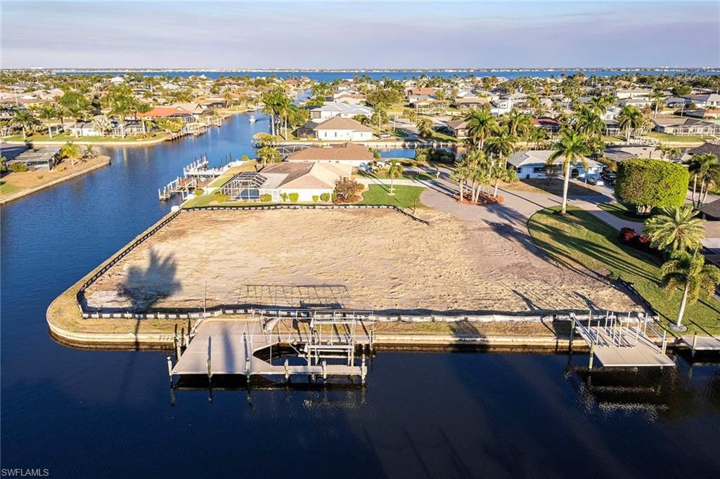 3303 SE 18th Pl, Cape Coral, FL 33904 Photo