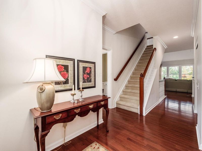 210 Tinley Park Circle , Delaware, OH 43015 Photo 2