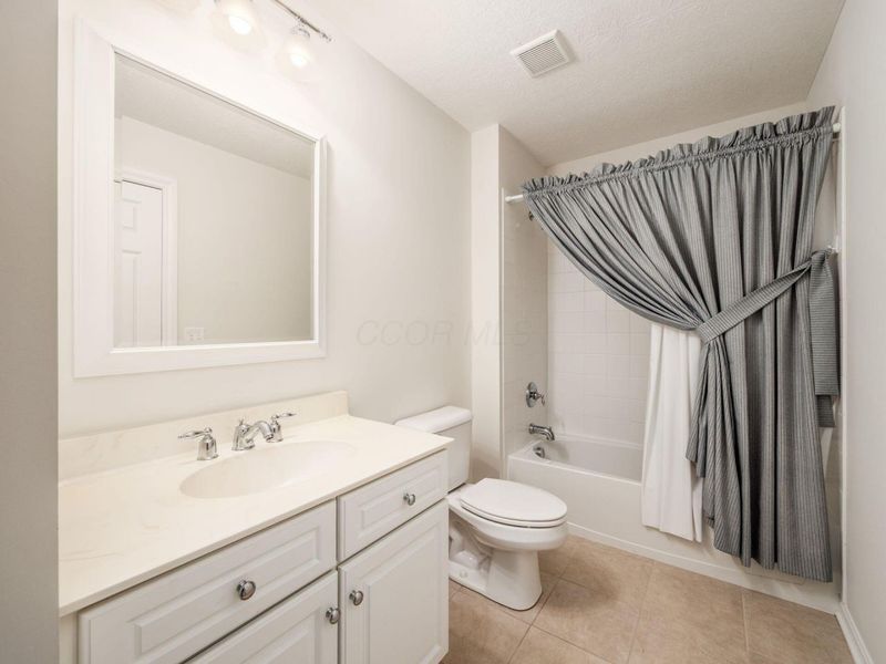 210 Tinley Park Circle , Delaware, OH 43015 Photo 33