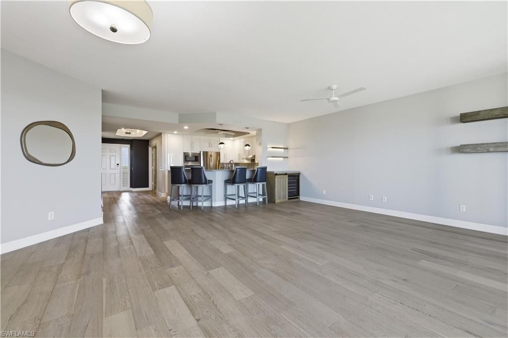 425 Cove Tower Dr, Unit 703, Naples, FL 34110 Photo