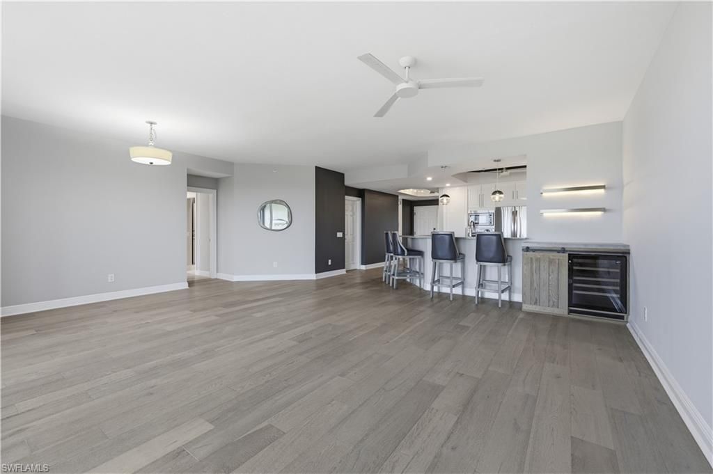 425 Cove Tower Dr, Unit 703, Naples, FL 34110 Photo