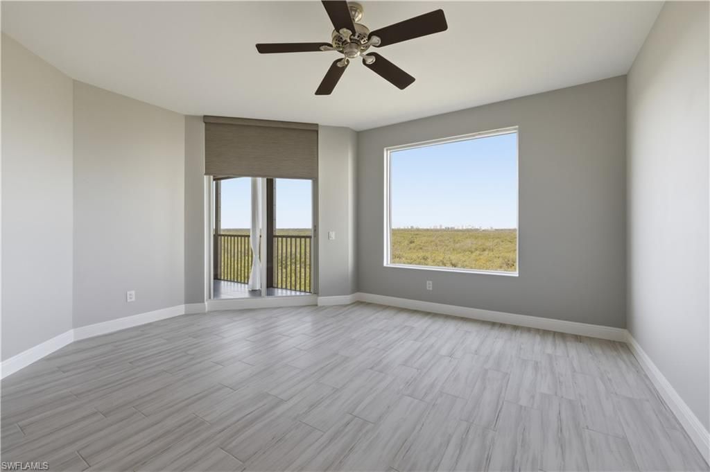 425 Cove Tower Dr, Unit 703, Naples, FL 34110 Photo