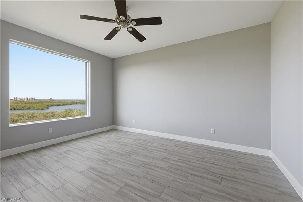 425 Cove Tower Dr, Unit 703, Naples, FL 34110 Photo