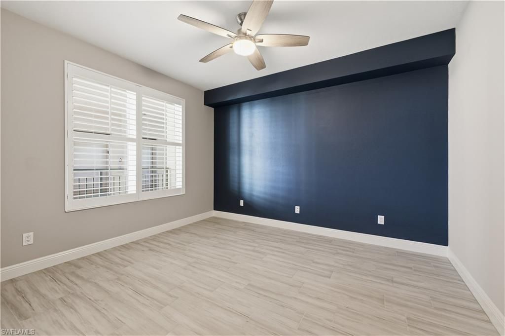 425 Cove Tower Dr, Unit 703, Naples, FL 34110 Photo